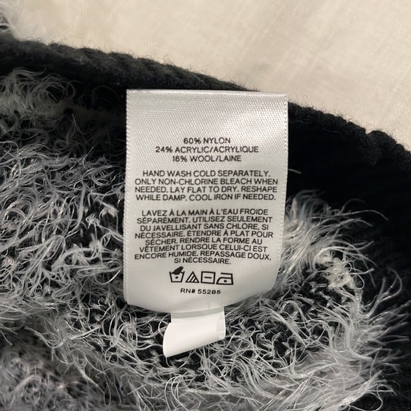 Soft Sweater | Cold Shoulder | Black & White Plaid - Picture 5 of 6